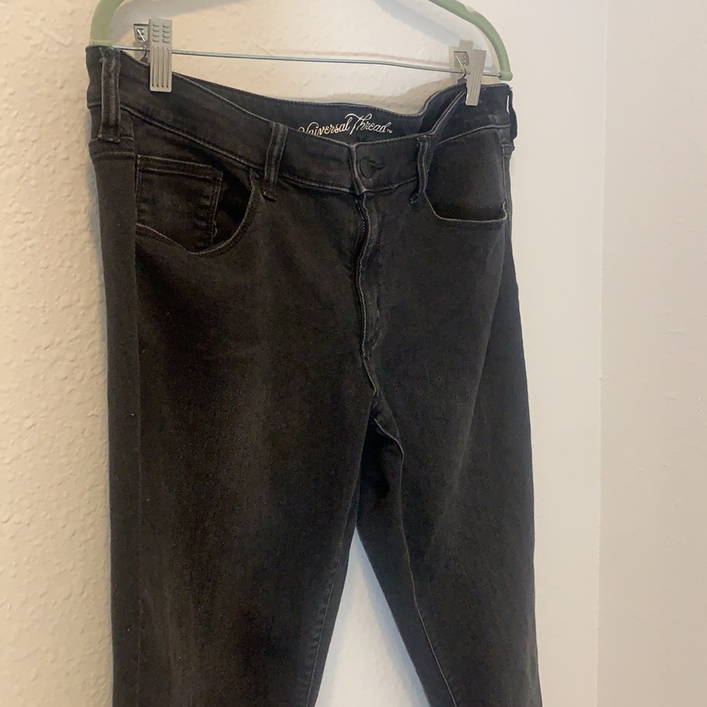 3/$15 - Universal Thread Faded Mid Rise Skinny Jeans 14/S